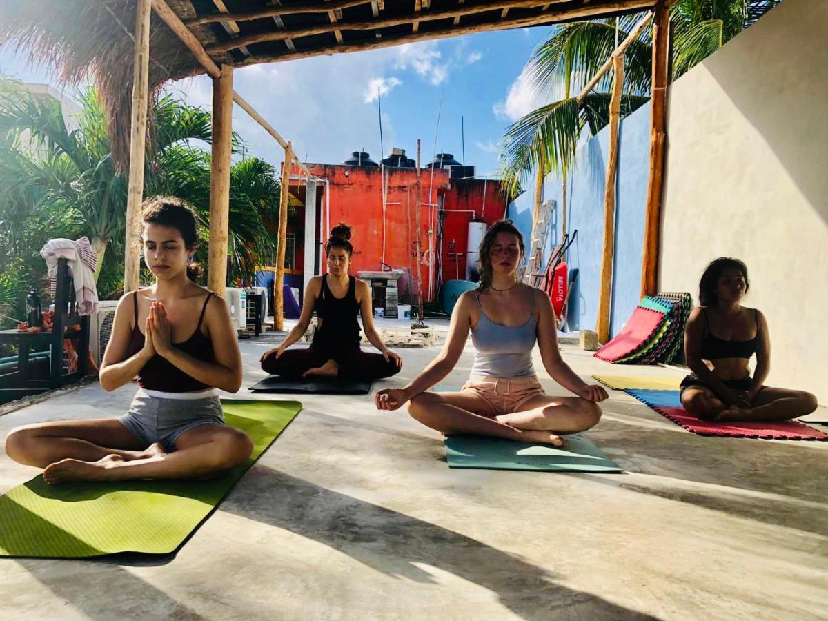 Weary Traveler Hostel Tulum Exterior photo